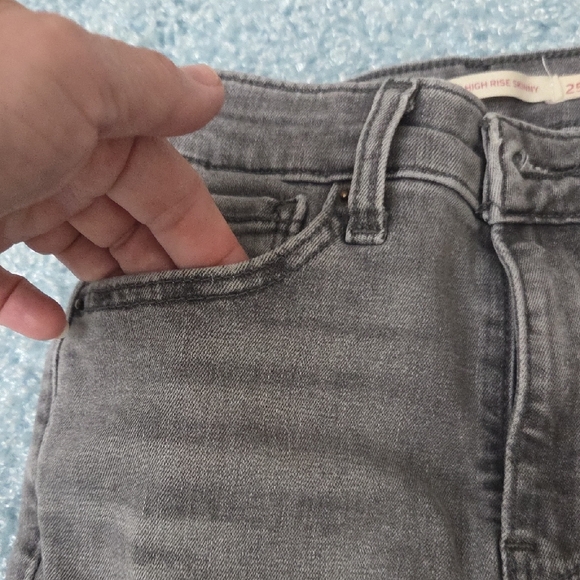 Levi Strauss Skinny High Rise Jeans - Picture 3 of 4